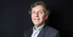 Onde Estão os Tubarões? Segredos de João Appolinário