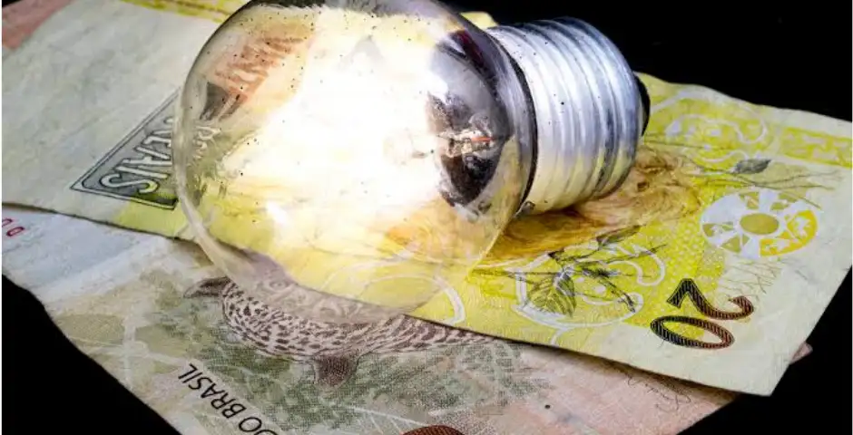 Brasileiros Deverão Pagar R$ 20,6 Bilhões em Contas de Luz em 2020