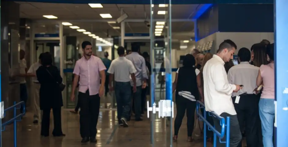 Gigantes Financeiros: Conheça os 7 Maiores Bancos do Brasil