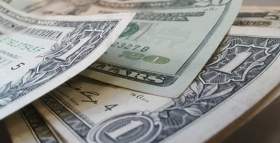 Como a Variação do Dólar Influencia no Endividamento de Sua Empresa