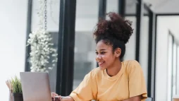 what is outstanding amount in credit card