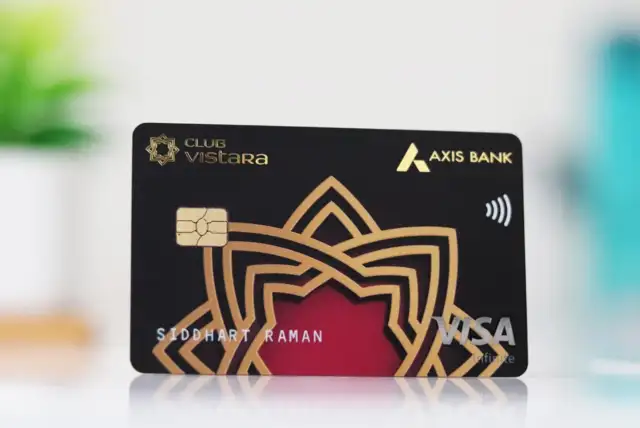 Axis Bank Vistara Signature Credit Card के प्रीमियम लाभों की खोज करें