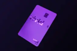 Vivid Metal Card: Eleganz, Sicherheit und attraktive exklusive Vorteile